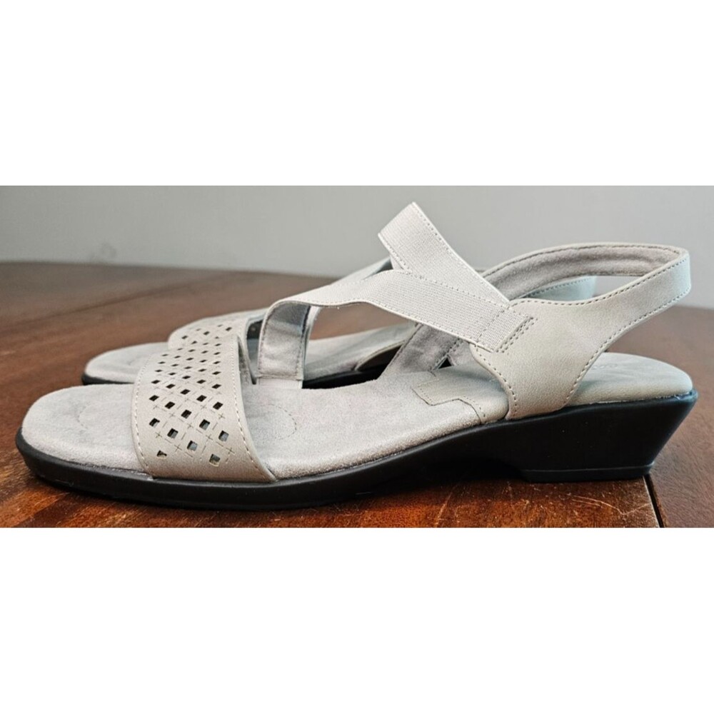 The Urisa by Easy Spirit 8 1/2M Gray Slip-on Round Toe Sandals 31-9207